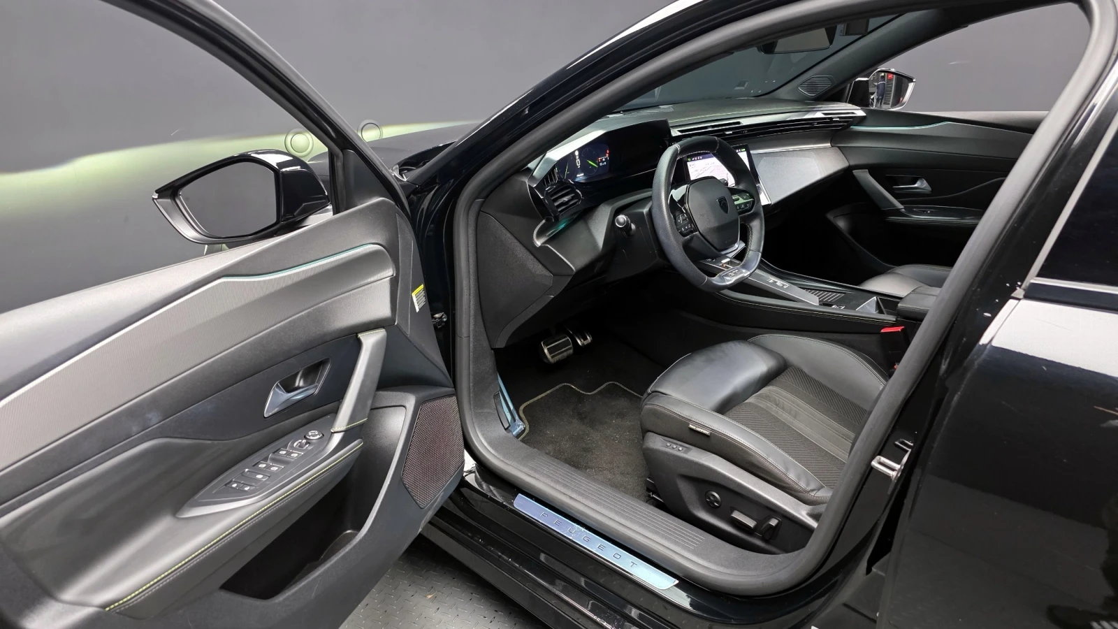 Peugeot 308 | Панорама | Кожа | Подгрев | Навигация, снимка 5 - Автомобили и джипове - 54890706