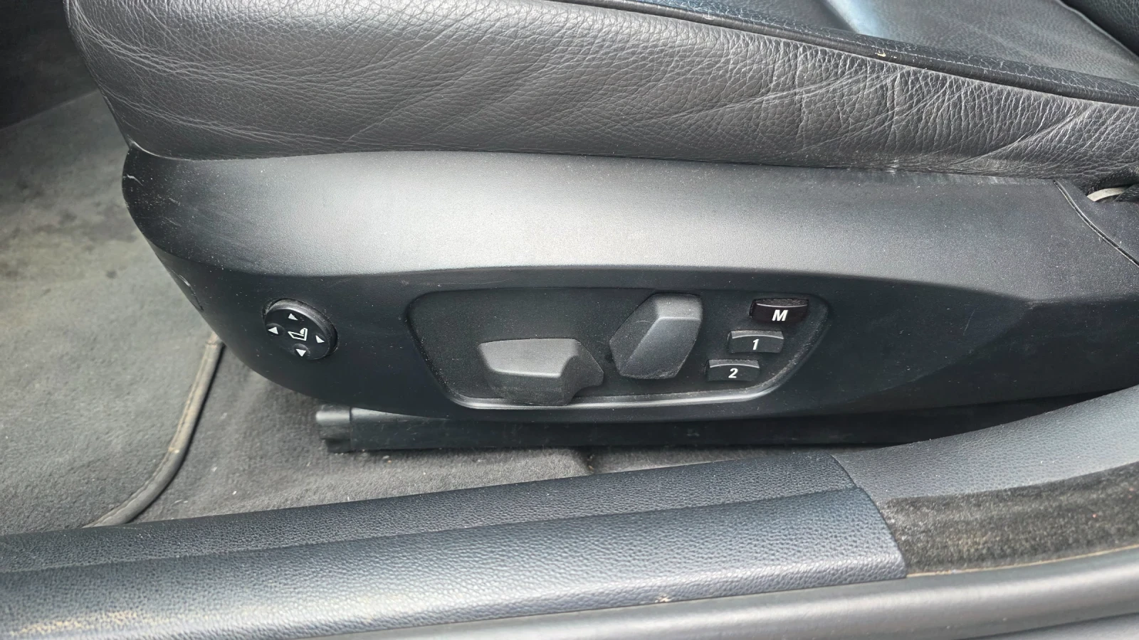 BMW 330 XD, снимка 10 - Автомобили и джипове - 55046031