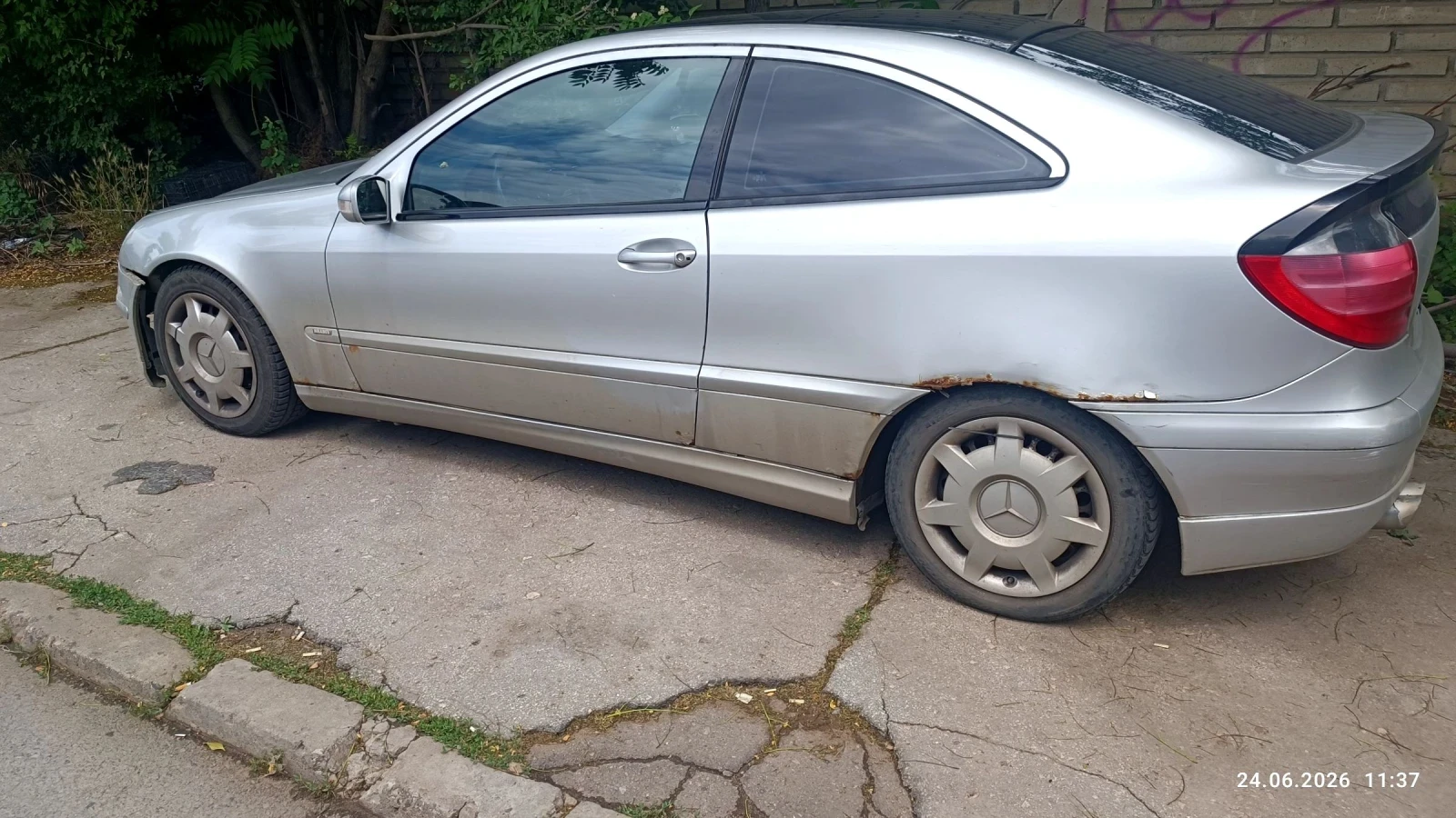 Mercedes-Benz C 180, снимка 3 - Автомобили и джипове - 55046503