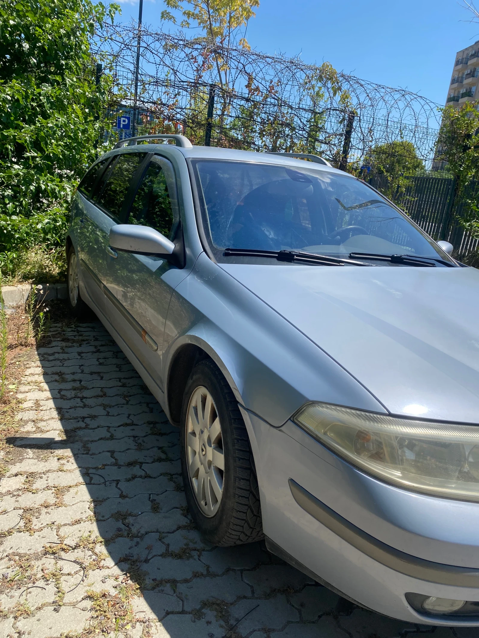 Renault Laguna, снимка 6 - Автомобили и джипове - 55392012