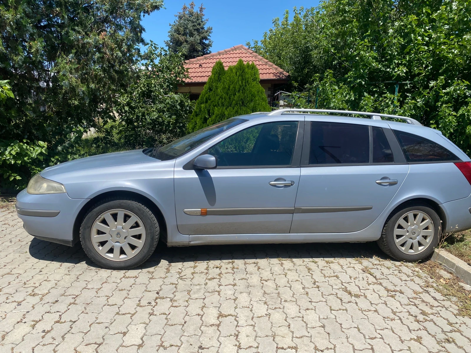 Renault Laguna, снимка 4 - Автомобили и джипове - 55392012