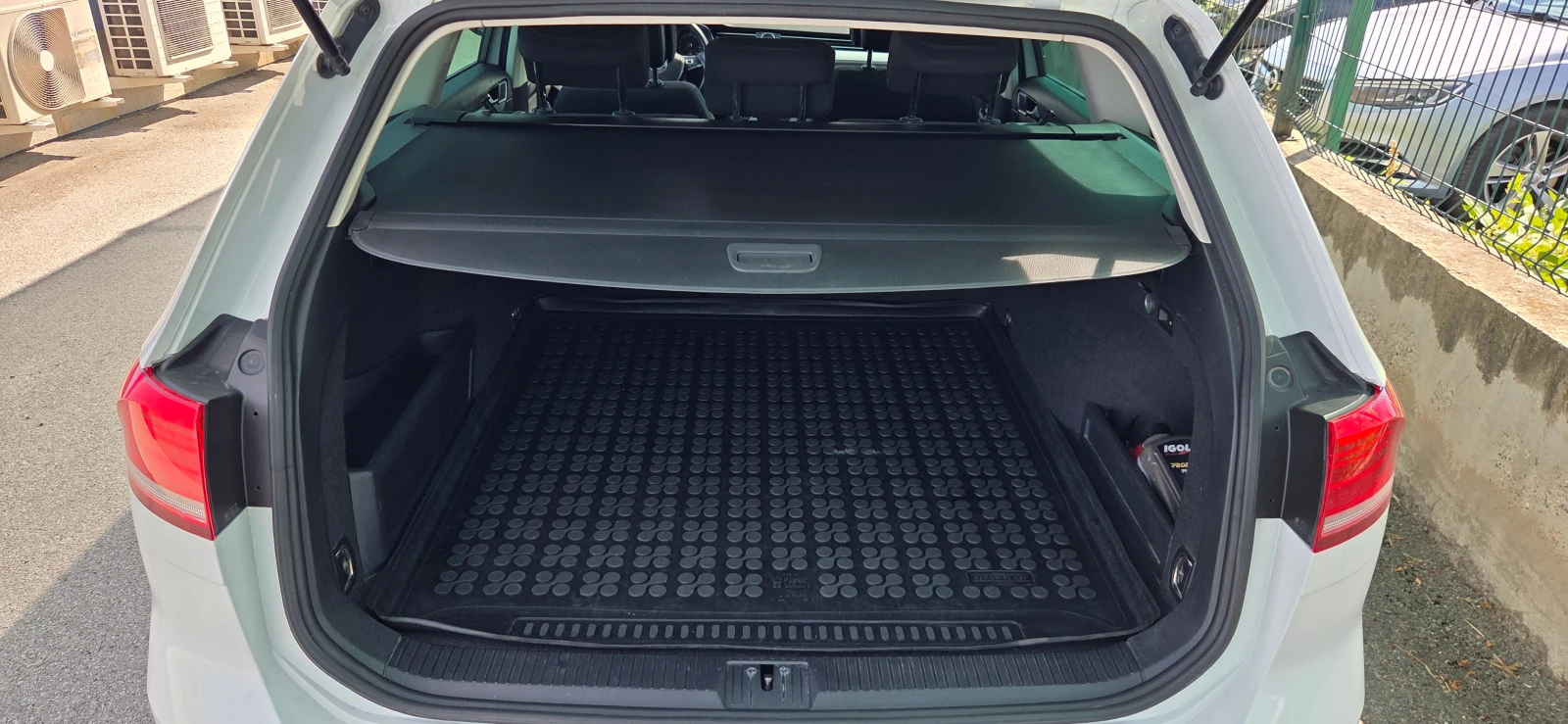 VW Passat 2.0 TDI, снимка 8 - Автомобили и джипове - 56128588