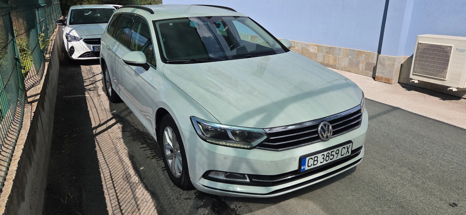 VW Passat 2.0 TDI, снимка 3 - Автомобили и джипове - 56128588