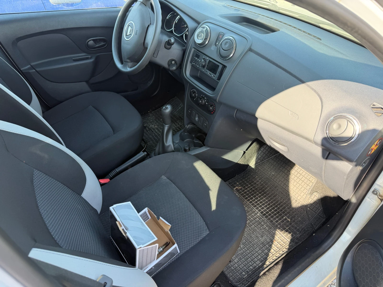 Dacia Sandero 1.0/90�� 83000�� ������� ��������� | Mobile.bg � ����������� 10