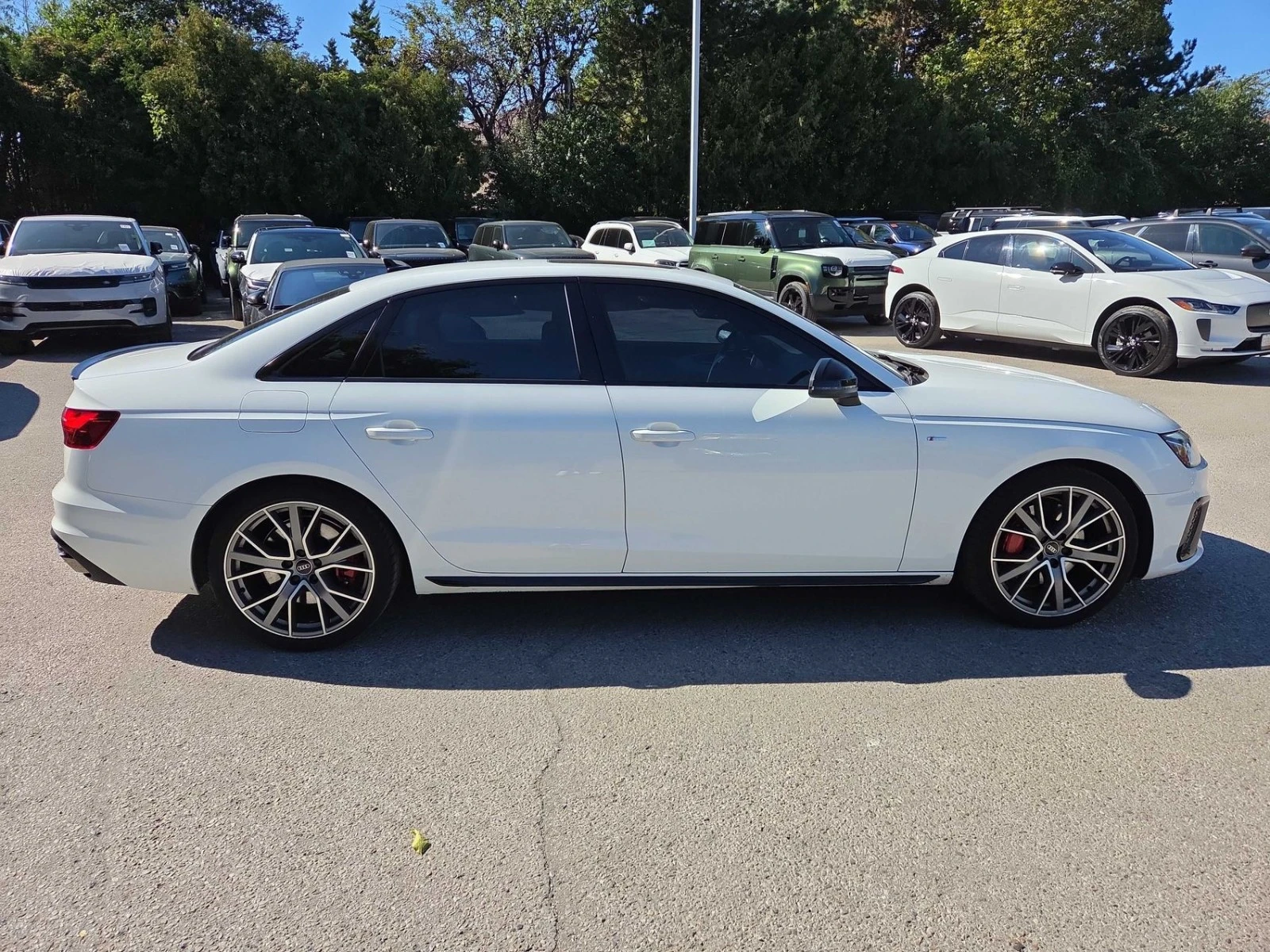 Audi A4 Progressiv Цена до България & АвтоКредит, снимка 4 - Автомобили и джипове - 56210246