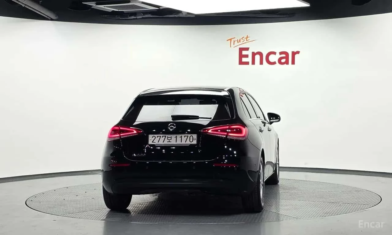 Mercedes-Benz A 220 * ПОДГРЕВ * ФИКСИРАНА ЦЕНА ДО БЪЛГАРИЯ* , снимка 4 - Автомобили и джипове - 56225826