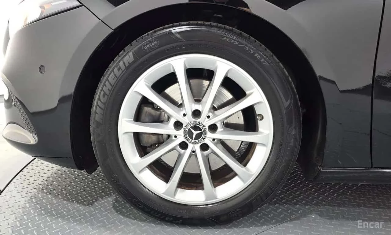 Mercedes-Benz A 220 * ПОДГРЕВ * ФИКСИРАНА ЦЕНА ДО БЪЛГАРИЯ* , снимка 5 - Автомобили и джипове - 56225826