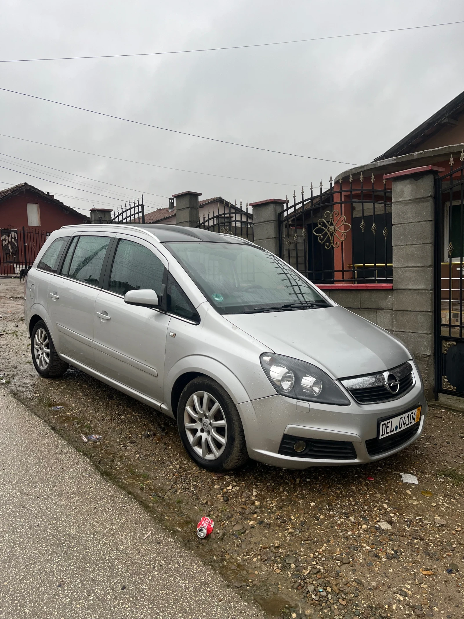 Opel Zafira, снимка 2 - Автомобили и джипове - 56725871