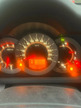 Обява за продажба на Toyota Rav4 2.2 D-4D, 4x4, 150к.с. ~14 999 лв. - изображение 8