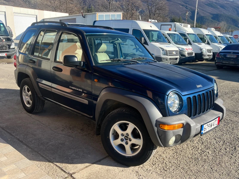 Jeep Cherokee 2.4i , БЕЗ РЪЖДА , КЛИМА , 4X4 , TOP , KATO НОВ, снимка 2 - Автомобили и джипове - 48544289