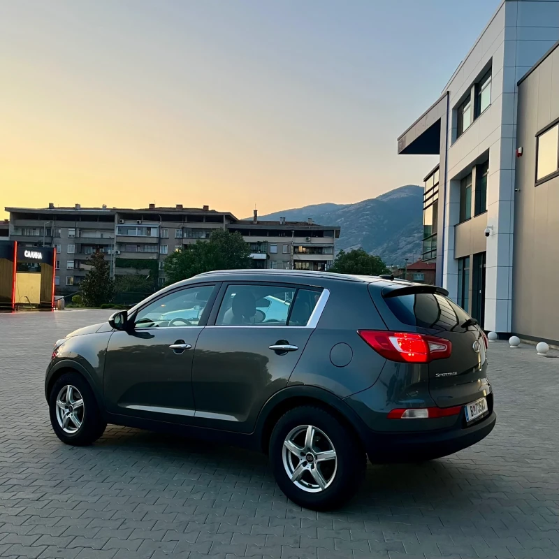 Kia Sportage 1.7 116 к.с * TOP* , снимка 3 - Автомобили и джипове - 51515706