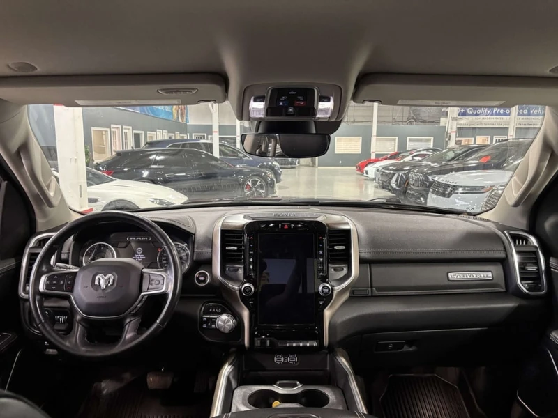 Dodge RAM 1500 Laramie| V8HEMI| 4WD| CREW| NAV| ALPINE| LEATHER| , снимка 11 - Автомобили и джипове - 53100939