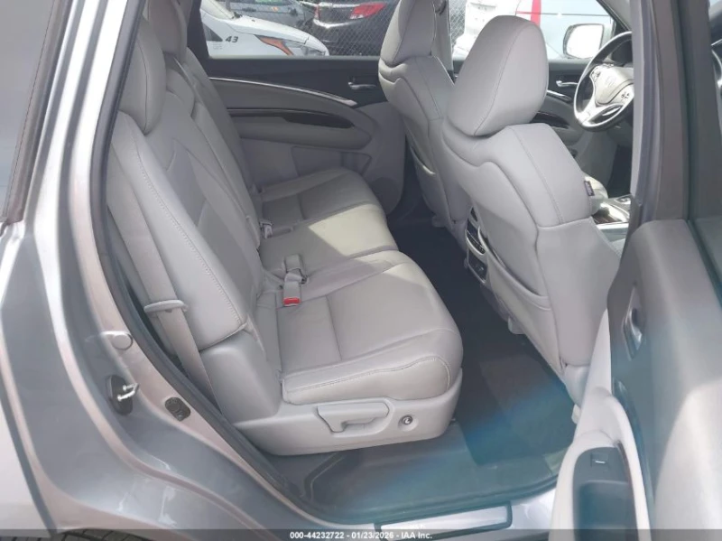 Acura Mdx 3.5l Standard, снимка 8 - Автомобили и джипове - 53464386