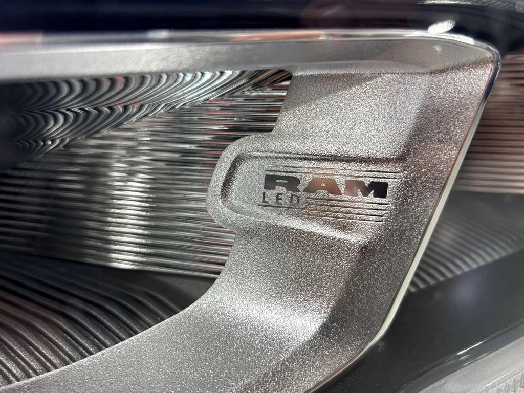 Dodge RAM 1500 Laramie| V8HEMI| 4WD| CREW| NAV| ALPINE| LEATHER|  - изображение 3