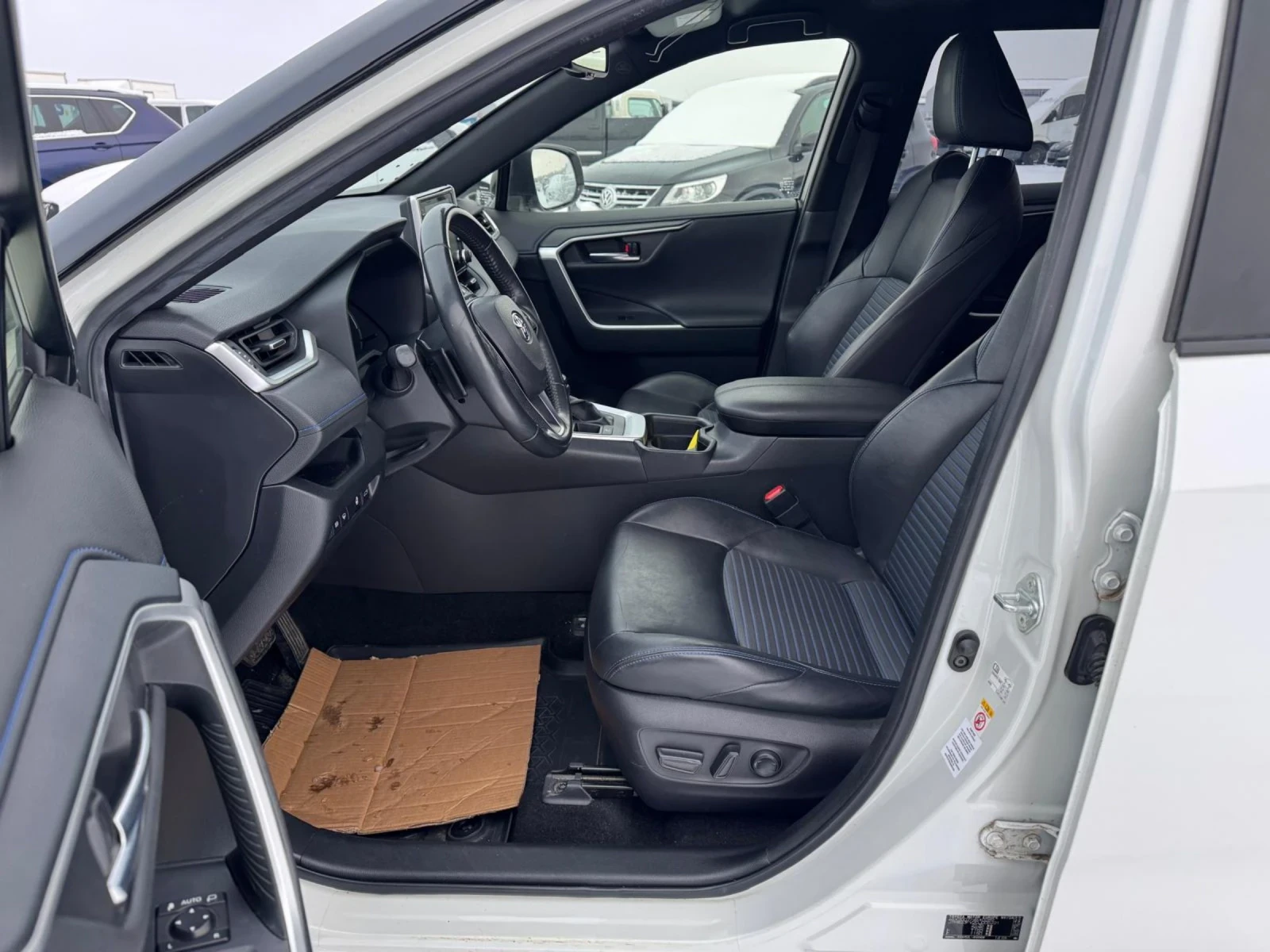 Toyota Rav4 В Гаранция!!!, снимка 10 - Автомобили и джипове - 53927573