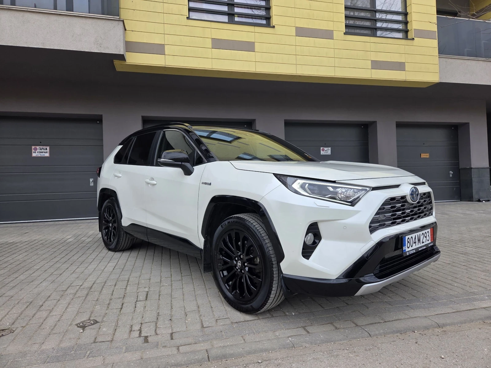 Toyota Rav4 В Гаранция!!!, снимка 3 - Автомобили и джипове - 53927573