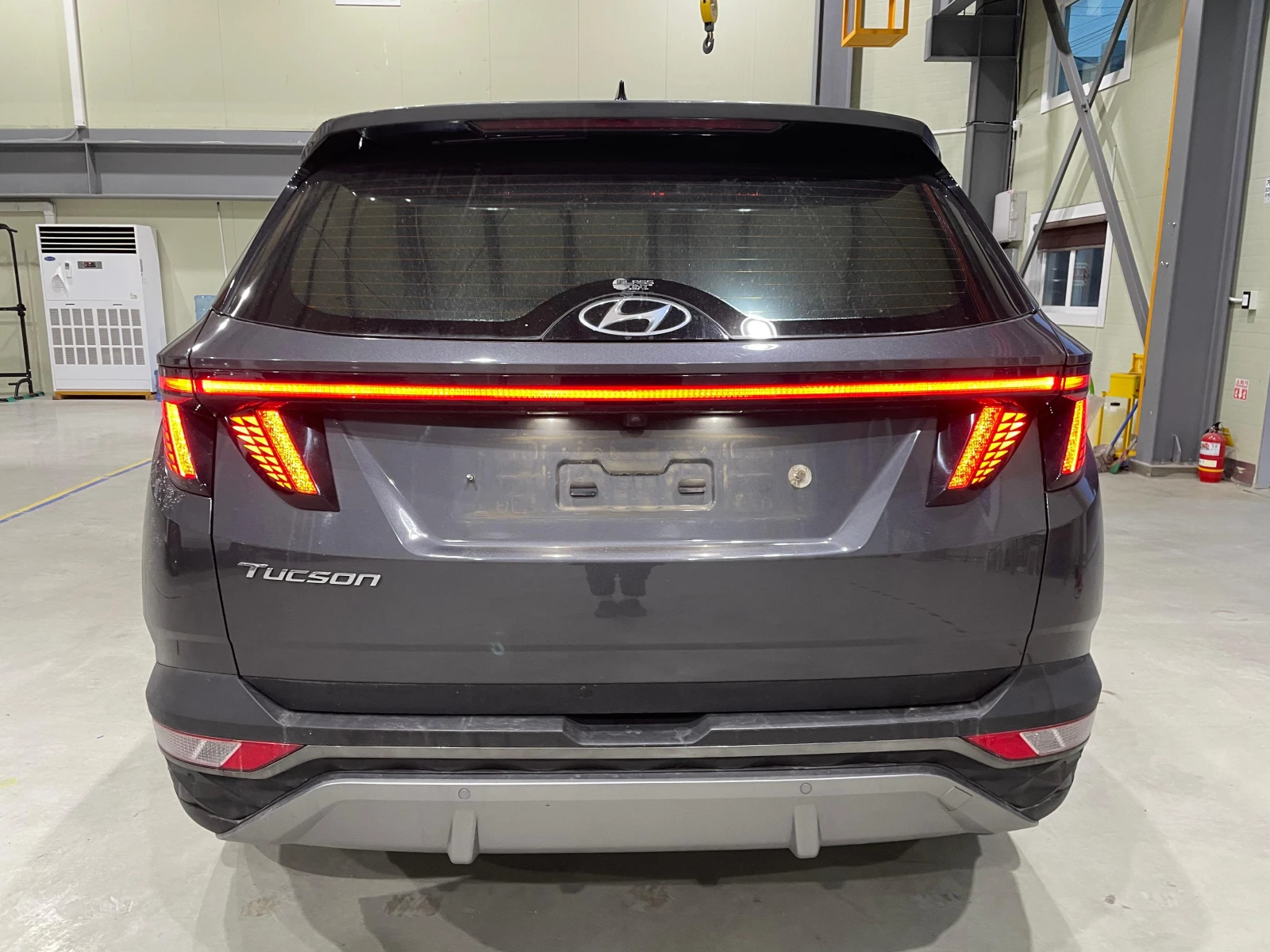 Hyundai Tucson 2.0D ! 2WD ! Inspiration !, снимка 7 - Автомобили и джипове - 54139072