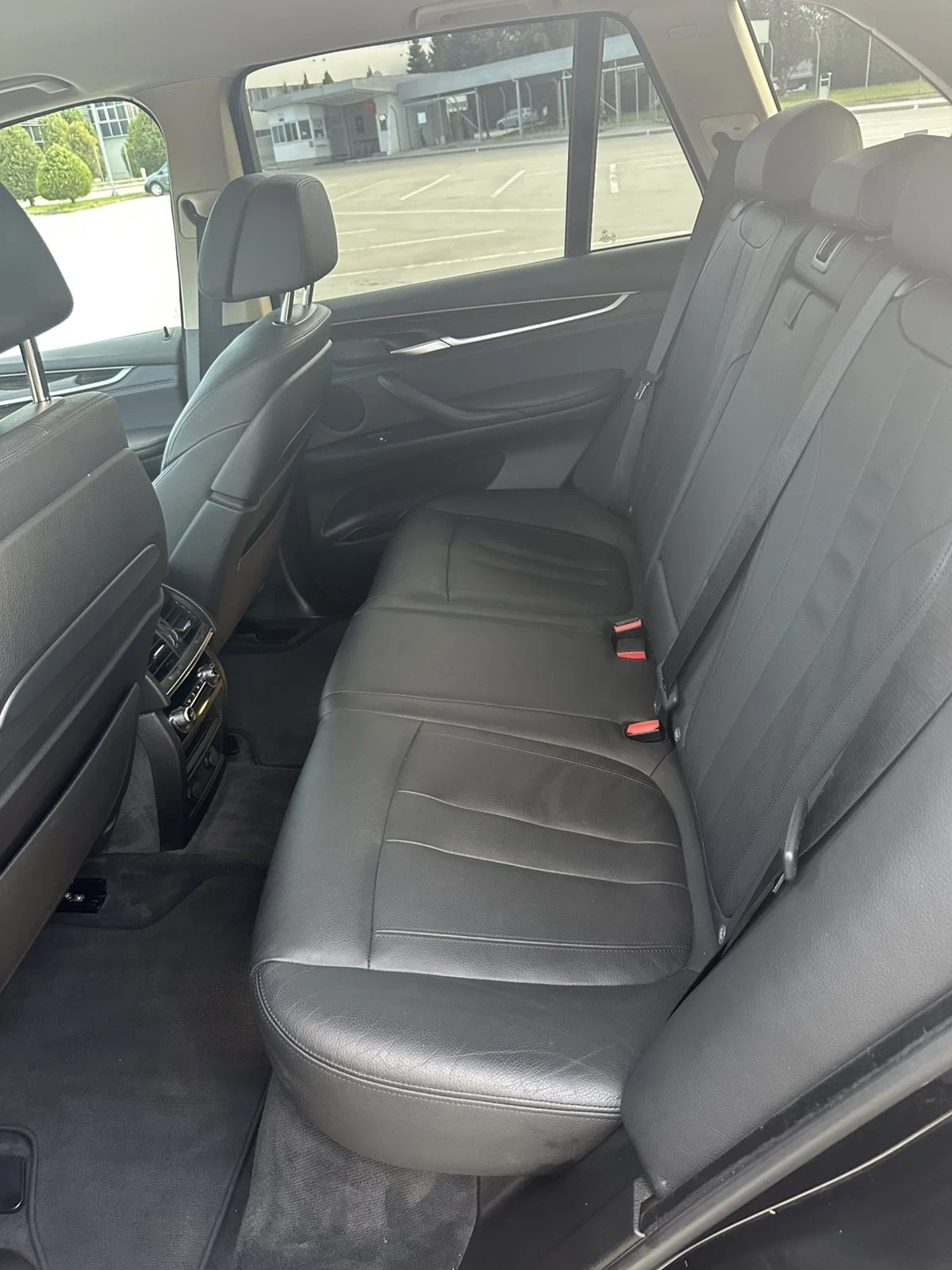 BMW X5 SPORT! DIGITAL! VAKUM! LED! LIZING!!! , снимка 15 - Автомобили и джипове - 54459131
