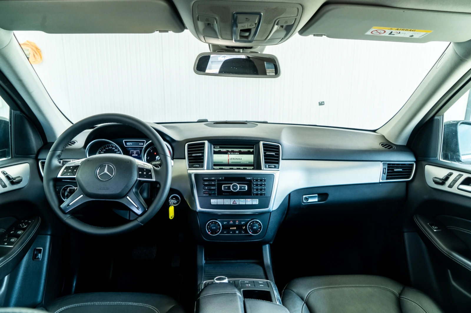 Mercedes-Benz ML 350 D = 2014 = AIRMATIC = PANO = ГАРАНЦИЯ = ЛИЗИНГ, снимка 7 - Автомобили и джипове - 55138095