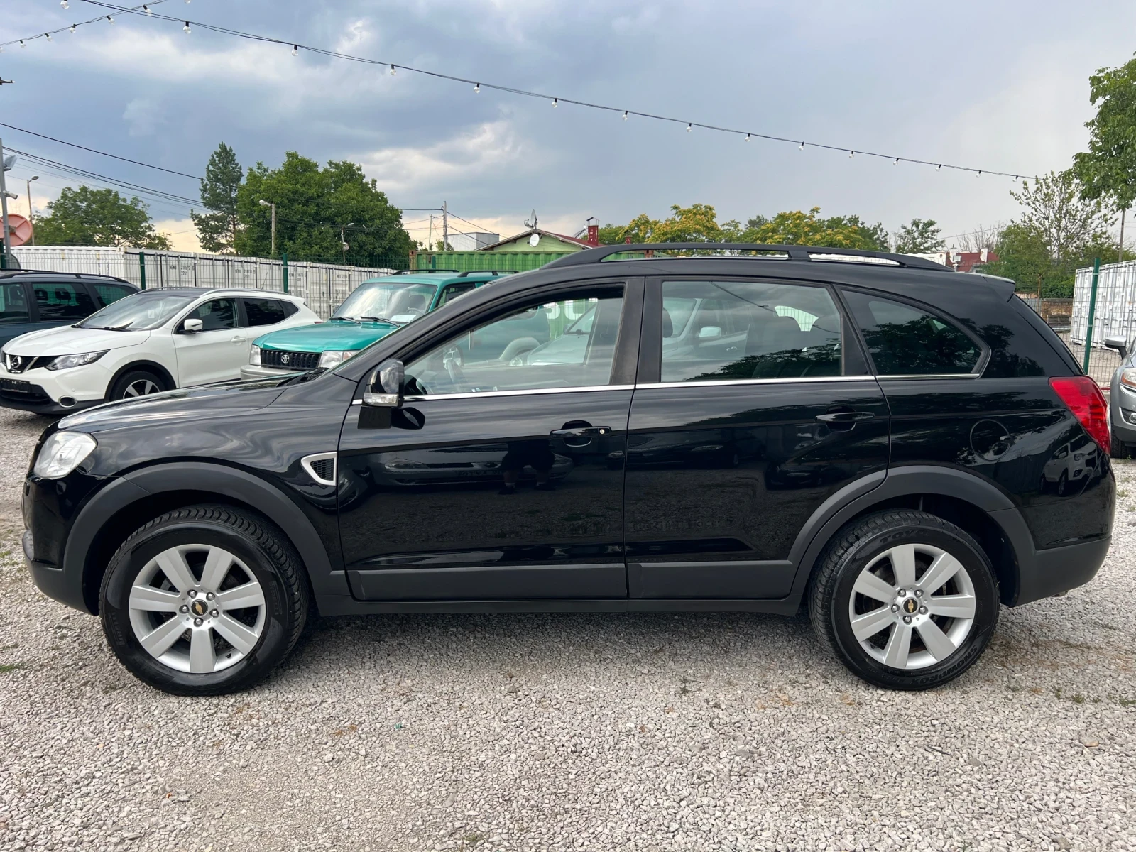 Chevrolet Captiva 3.2 V6 * 4x4* ШВЕЙЦАРИЯ* НАВИ* 7МЕСТА* , снимка 8 - Автомобили и джипове - 55325417
