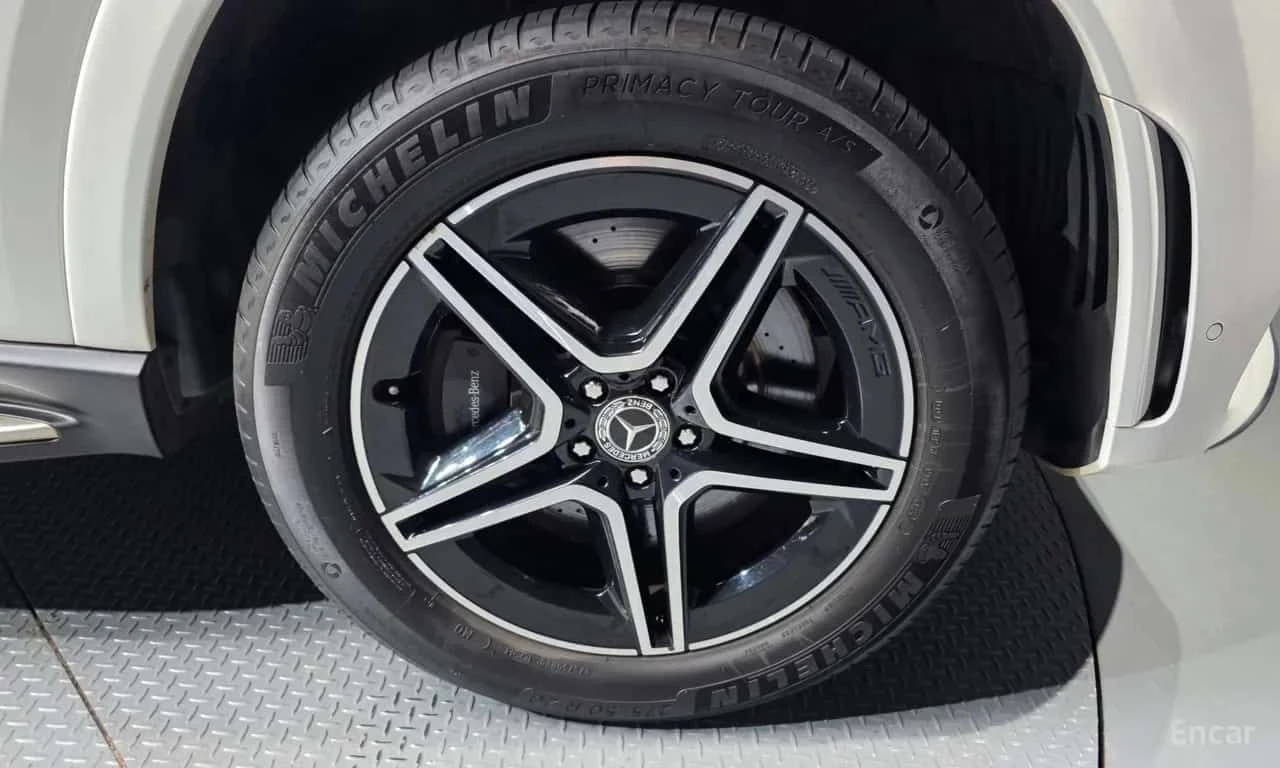 Mercedes-Benz GLE 400 d 4MATIC Coupe AMG Pkg , снимка 4 - Автомобили и джипове - 55485140