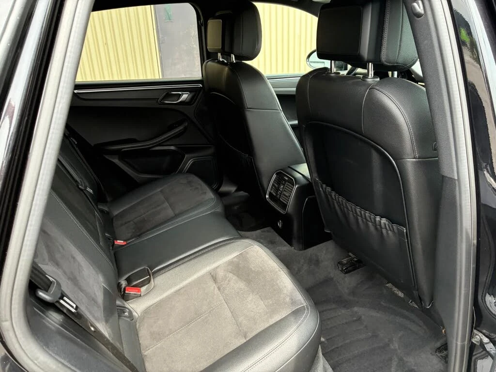 Porsche Macan 2.0, снимка 9 - Автомобили и джипове - 55655536