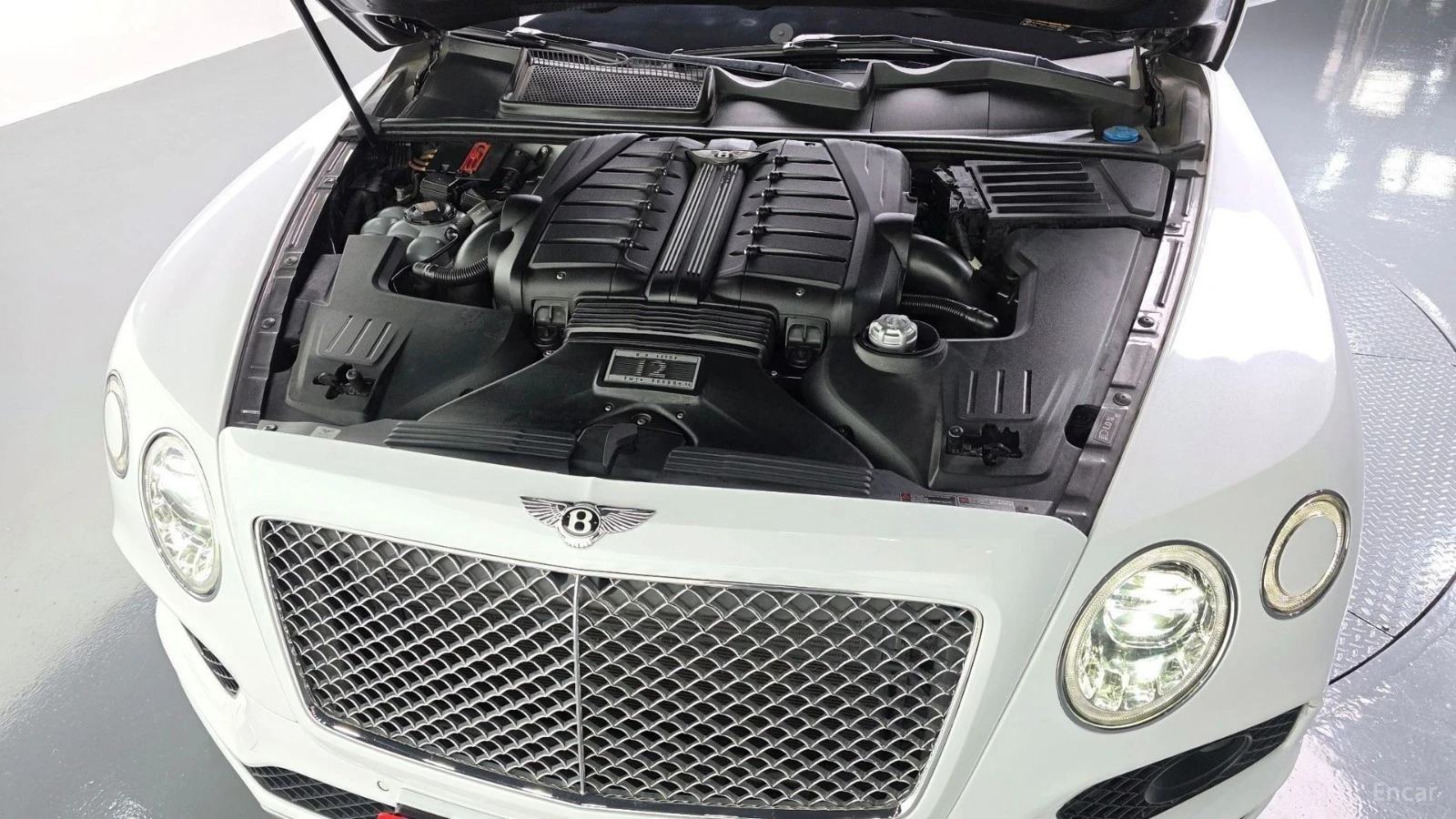 Bentley Bentayga 6.0 W12 Luxury Spec. 360  Adaptive Cruise Control | Mobile.bg � ����������� 6