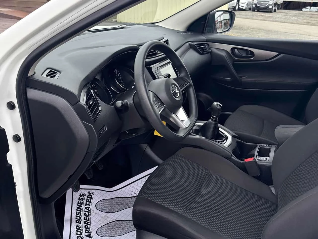 Nissan Qashqai * FWD * CARFAX *  | Mobile.bg � ����������� 5
