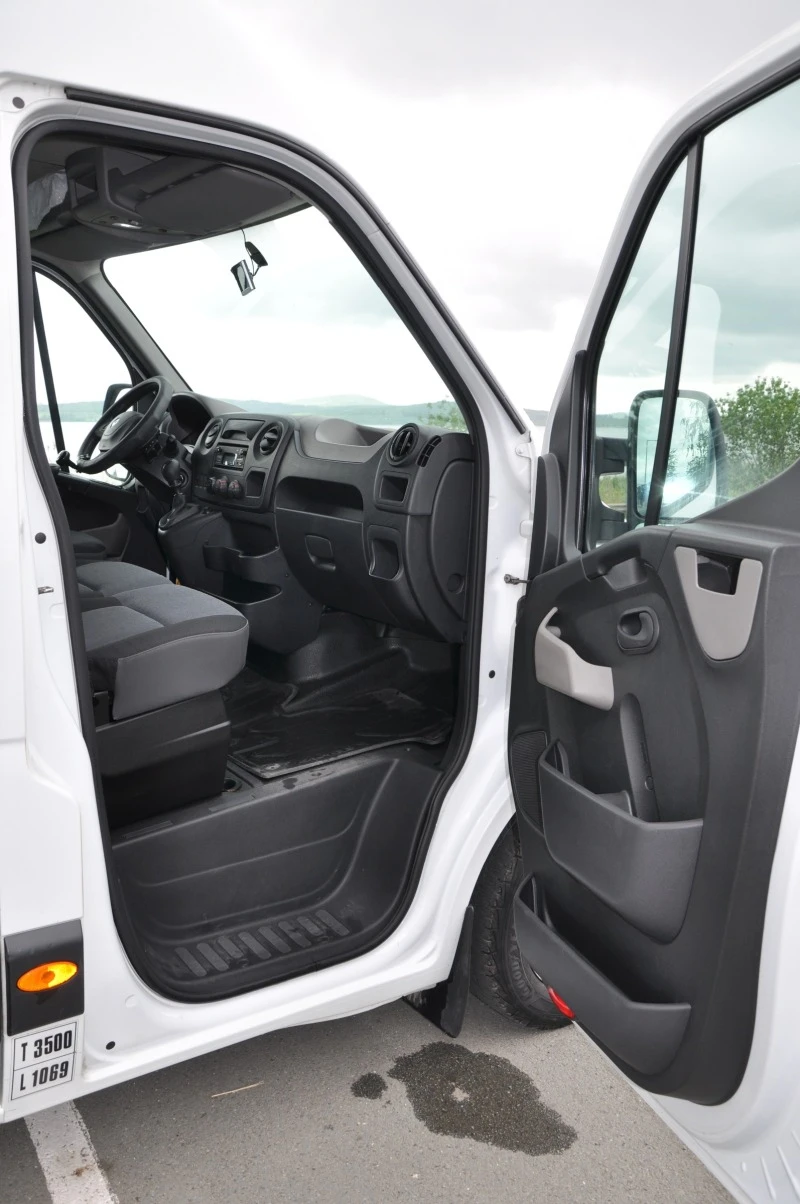 Renault Master 2, 3 CDI, снимка 7 - Бусове и автобуси - 45543782