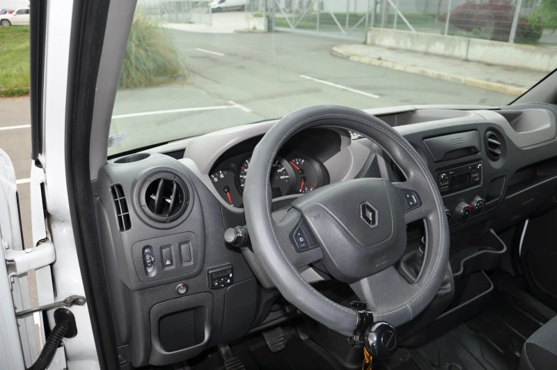 Renault Master 2, 3 CDI, снимка 12 - Бусове и автобуси - 45543782