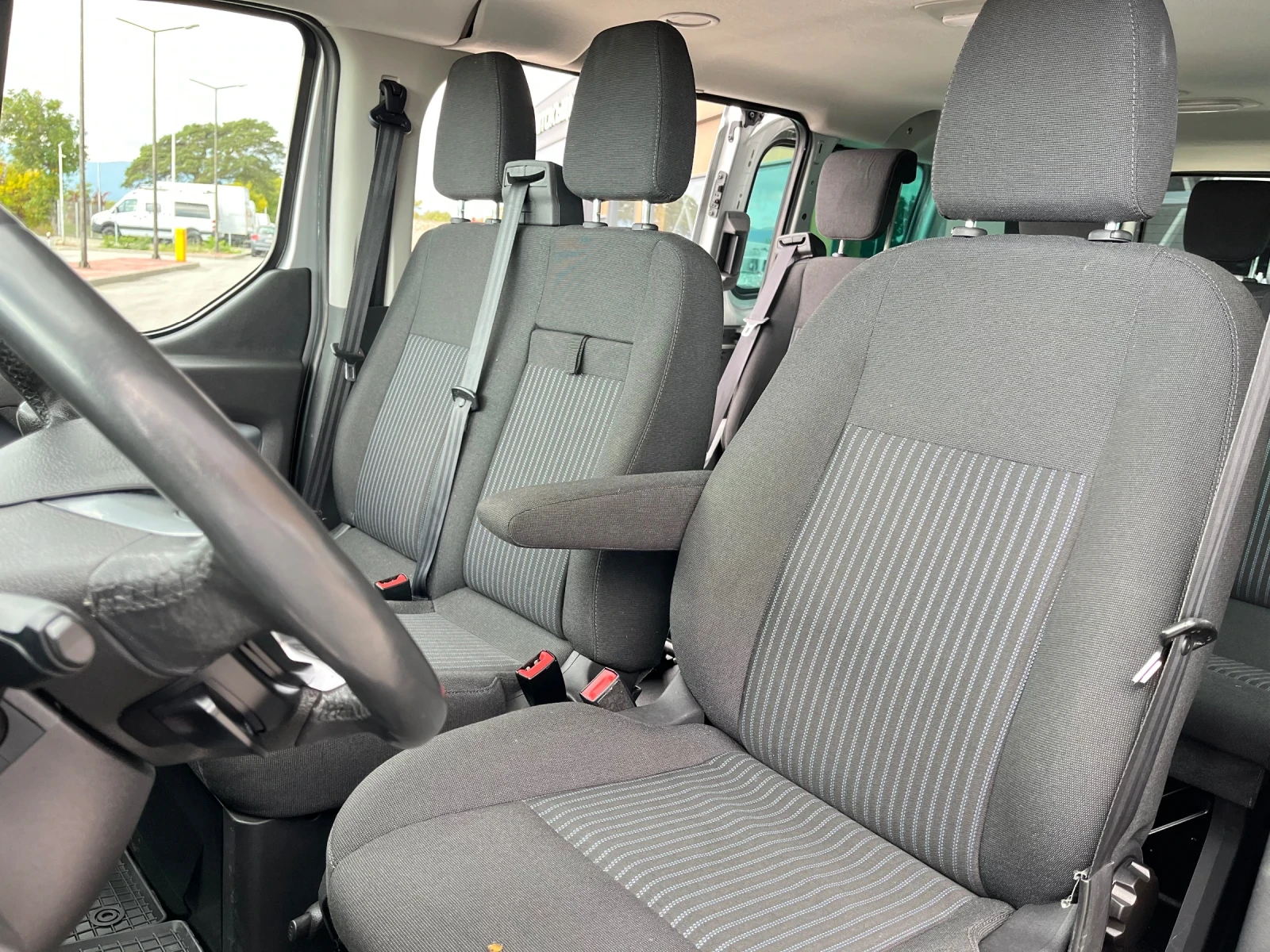 Ford Transit Custom 2.2-155к.с.;9-МЕСТА;ДЪЛГА БАЗА;КЛИМА;NAVI;ТЕМПОМАТ - изображение 7