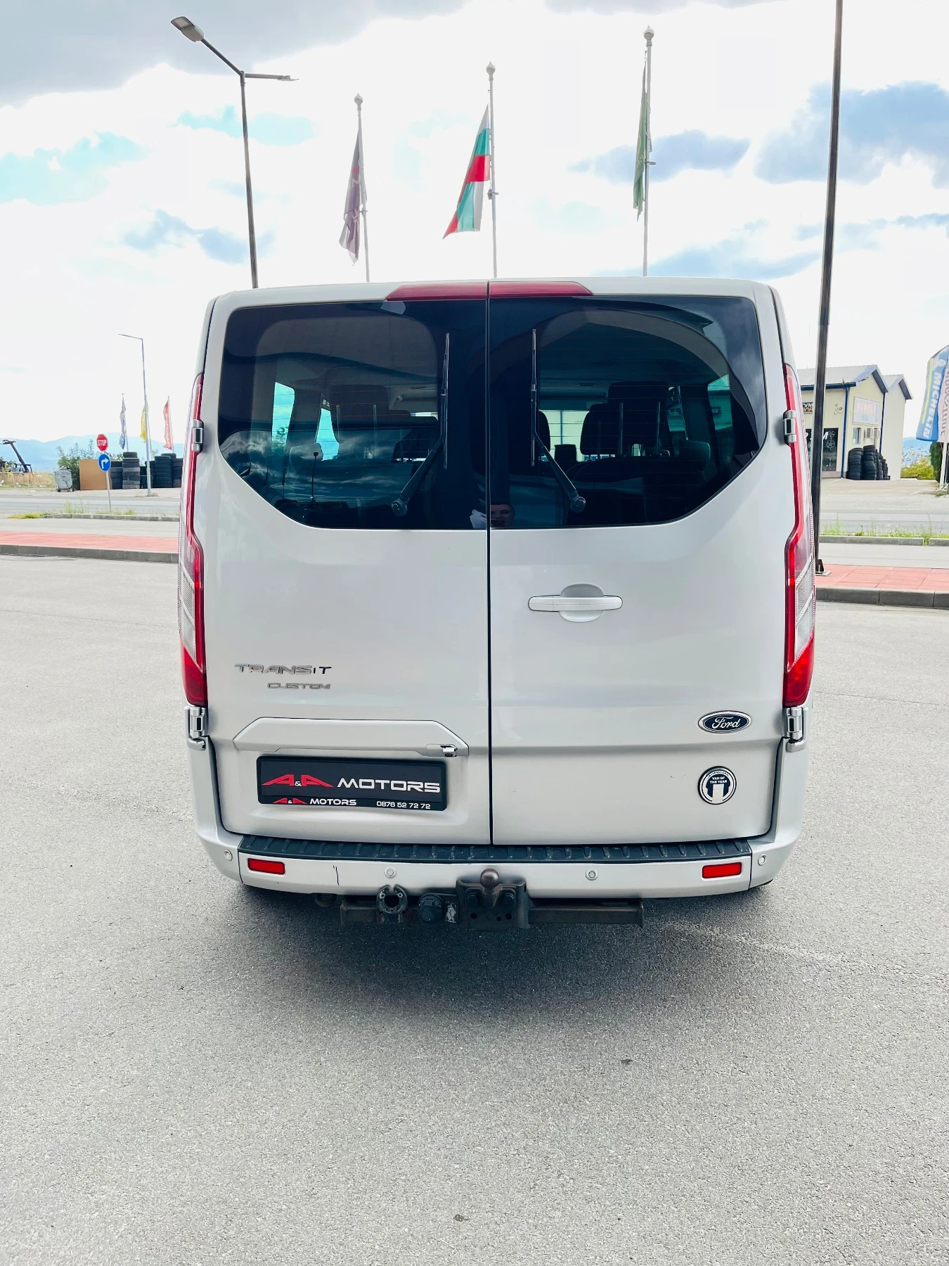 Ford Transit Custom 2.2-155к.с.;9-МЕСТА;ДЪЛГА БАЗА;КЛИМА;NAVI;ТЕМПОМАТ - изображение 3