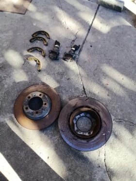 Два спирачни цилиндъра, два спирачни диска и четри  нови накладки  за Порше Панамера 2012,3600куб.см, снимка 1