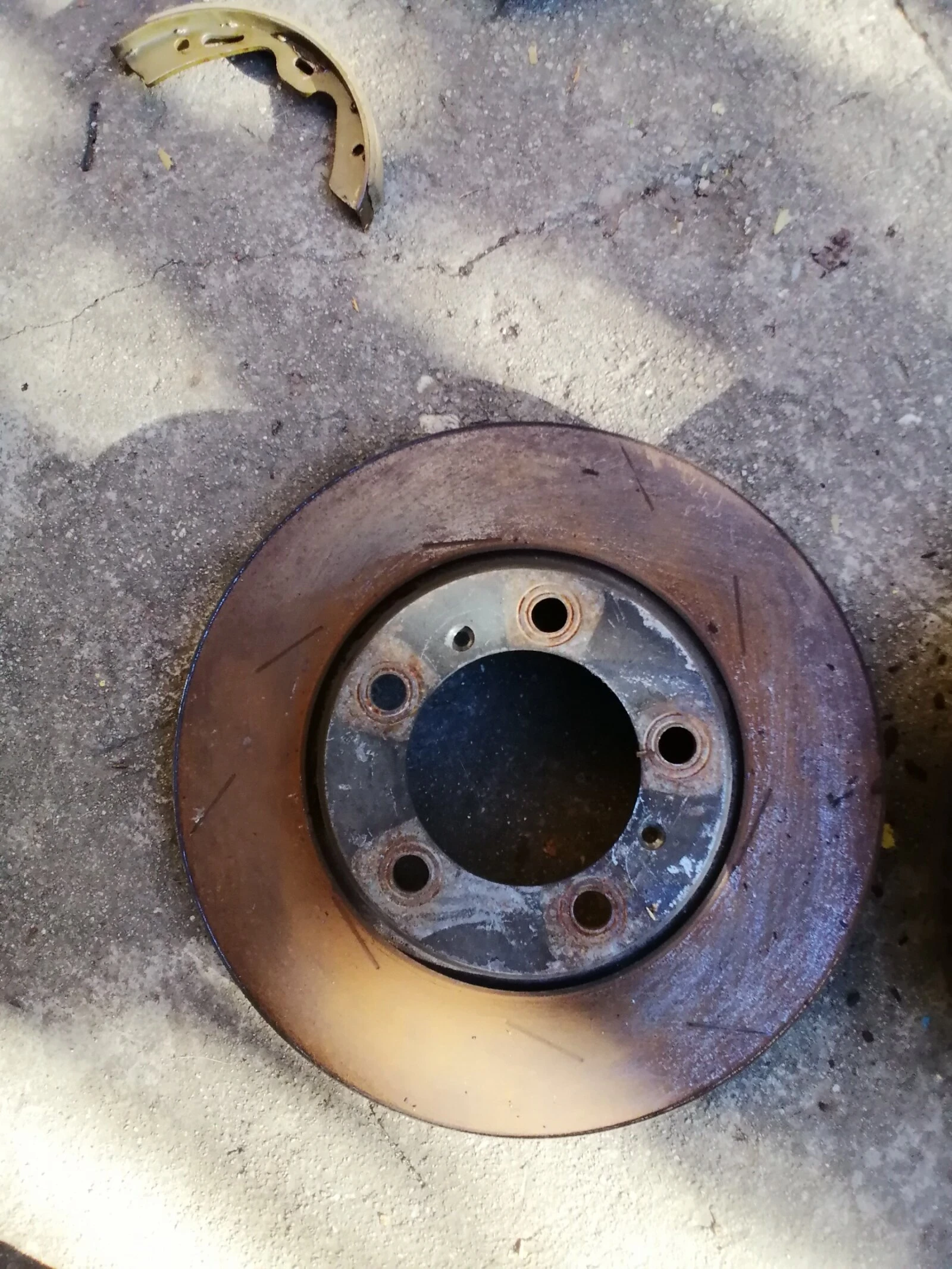   ,             2012,3600. | Mobile.bg   3