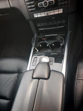 Mercedes-Benz E 220, снимка 9