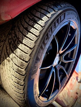 Tesla Model S PLAID - 65000 € / 127128.95 лв. - 35897947 13