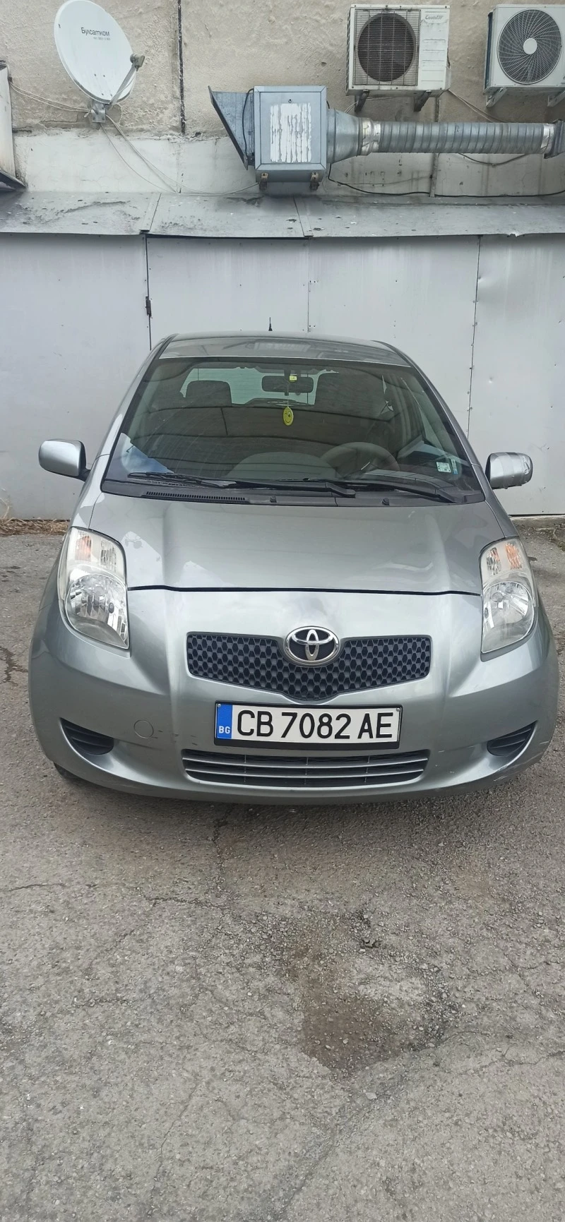 Toyota Yaris 1, 0, снимка 2 - Автомобили и джипове - 47016808