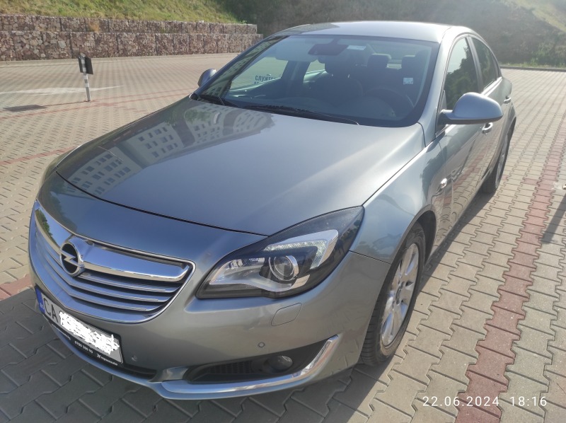 Opel Insignia, снимка 6 - Автомобили и джипове - 46404420
