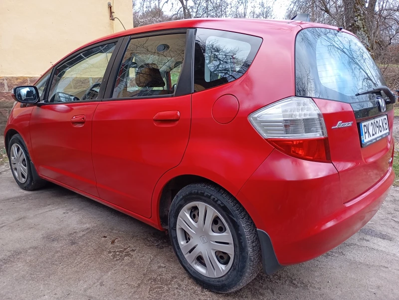 Honda Jazz i-vtec, снимка 7 - Автомобили и джипове - 49552319