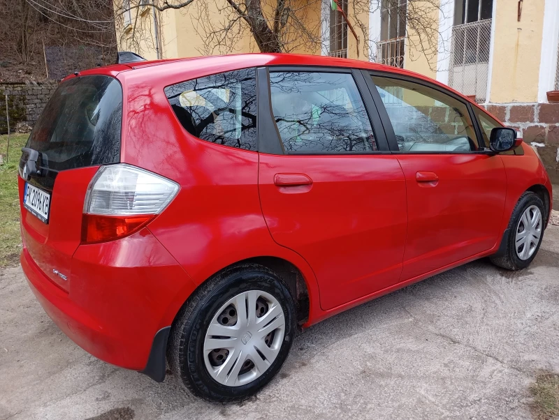 Honda Jazz i-vtec, снимка 6 - Автомобили и джипове - 49552319