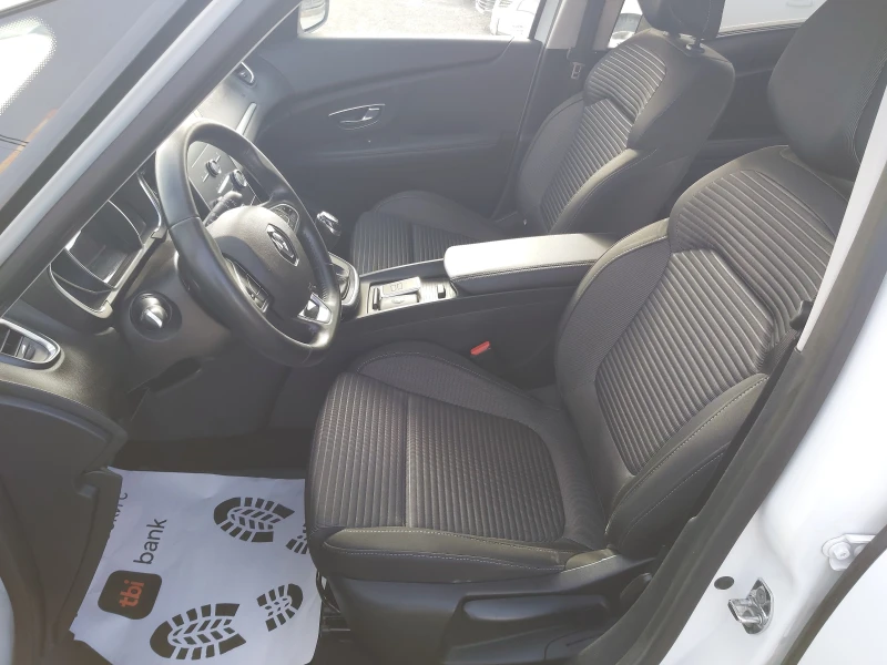 Renault Scenic sport, снимка 15 - Автомобили и джипове - 48716651