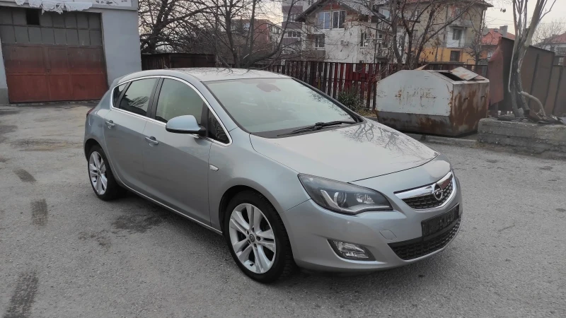 Opel Astra 1.7CDTI, снимка 3 - Автомобили и джипове - 49262007