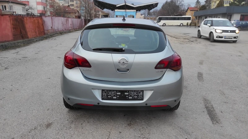 Opel Astra 1.7CDTI, снимка 4 - Автомобили и джипове - 49262007