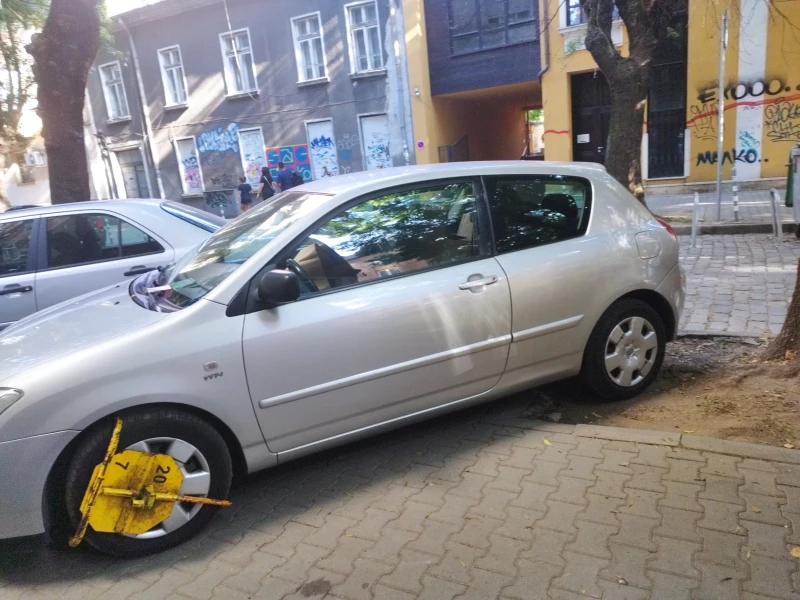 Toyota Corolla Hachbeck, снимка 5 - Автомобили и джипове - 52411759