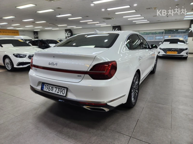 Kia K9 3.8 GDI AWD Platinum ЛИЗИНГ БЕЗ ПЪРВОНАЧАЛНА ВН., снимка 4 - Автомобили и джипове - 52650499