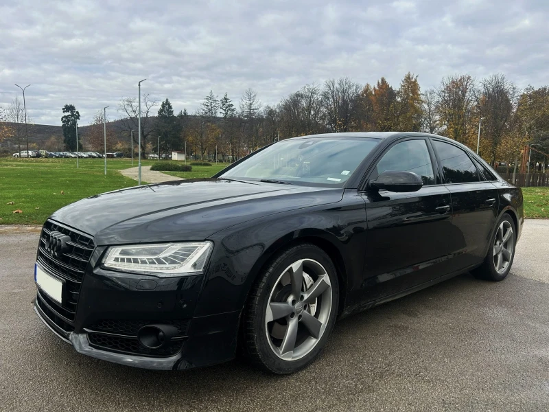 Audi A8 4.2TDI* Sport* Matrix* Massage* Distronic* Night, снимка 4 - Автомобили и джипове - 52615161