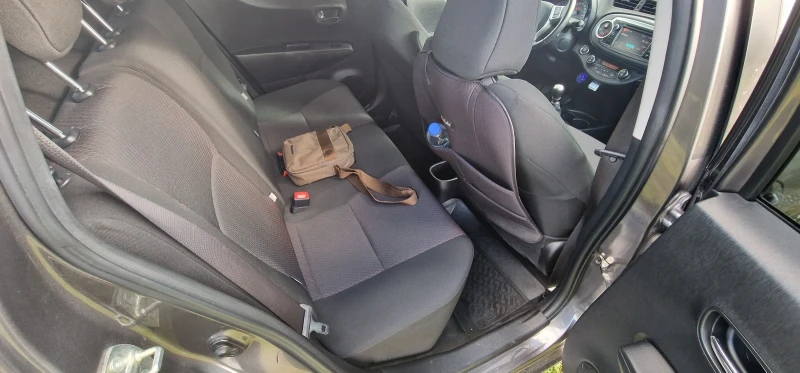 Toyota Yaris 1.4 d4d Италия, снимка 13 - Автомобили и джипове - 53175993