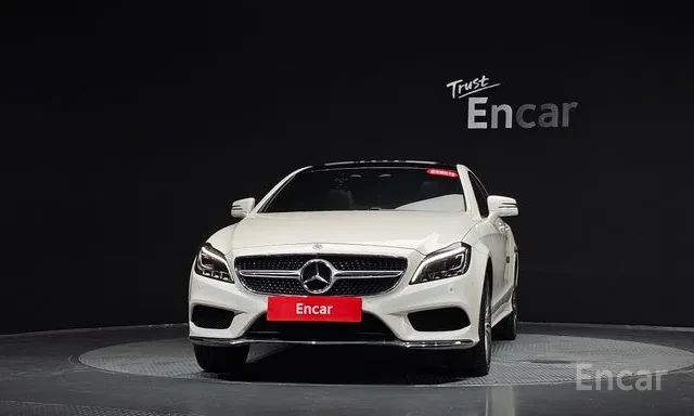 Mercedes-Benz CLS 400 AMG * FACELIFT * ОБДУХВАНЕ * 360 КАМЕРА * , снимка 2 - Автомобили и джипове - 56165186