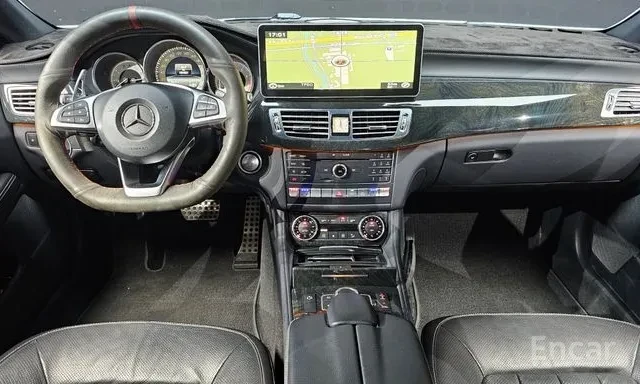 Mercedes-Benz CLS 400 AMG * FACELIFT * ОБДУХВАНЕ * 360 КАМЕРА * , снимка 11 - Автомобили и джипове - 56165186