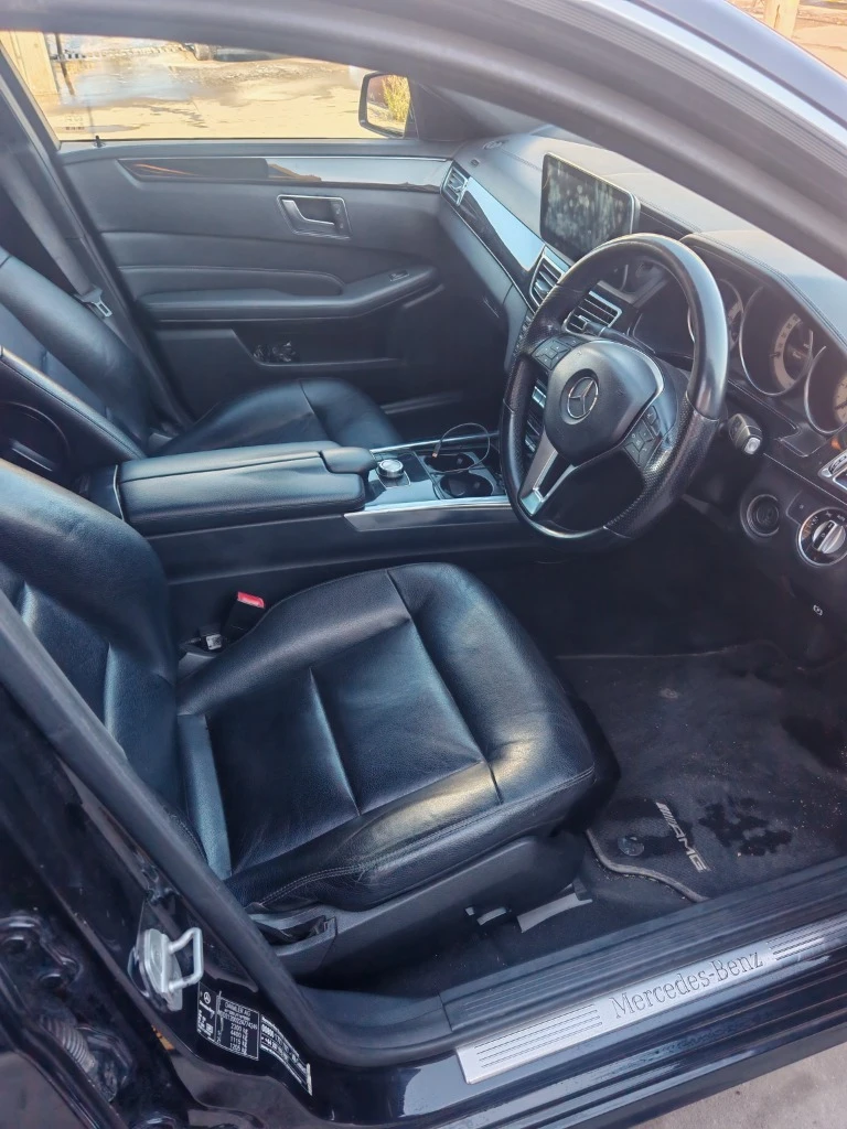 Mercedes-Benz E 220, снимка 6 - Автомобили и джипове - 56656175